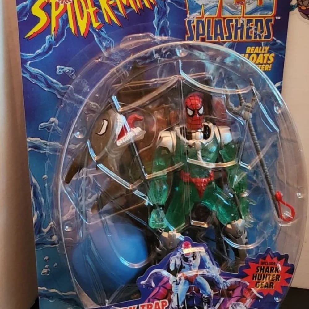 1997 Toy Biz Spider-Man Web Splashers Shark Trap Spidey Action Figure New Sealed Package